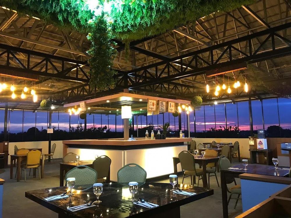 New D'Dhave Hotel Padang  Exterior foto